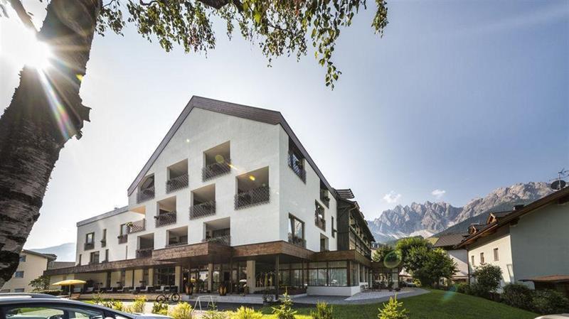 Sporthotel Tyrol San Candido Esterno foto